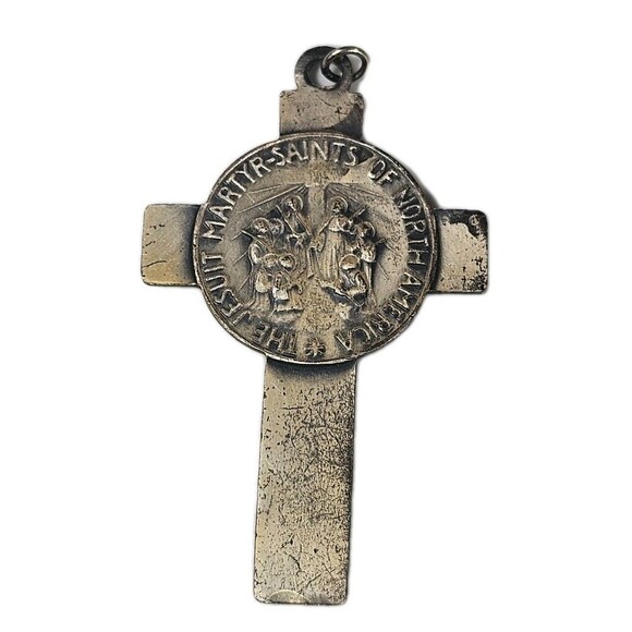 Lot of 11 Vintage Catholic Medals & Cross Pendants – Saints, Virgin Mary, Jesus - Picture 15 of 16